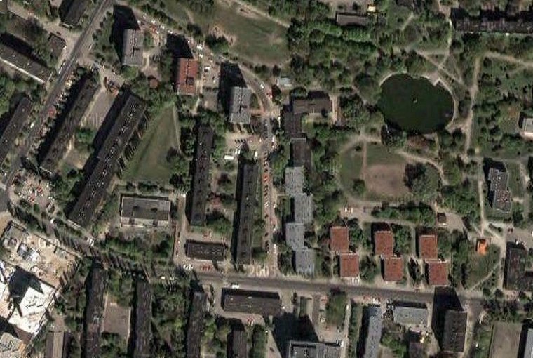 widok osiedla Rakowiec z satelity - ulice Wi?licka i Pruszkowska